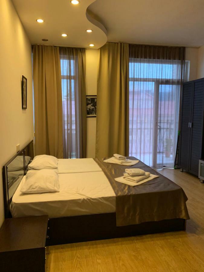 Отель House Batumi Diana Экстерьер фото